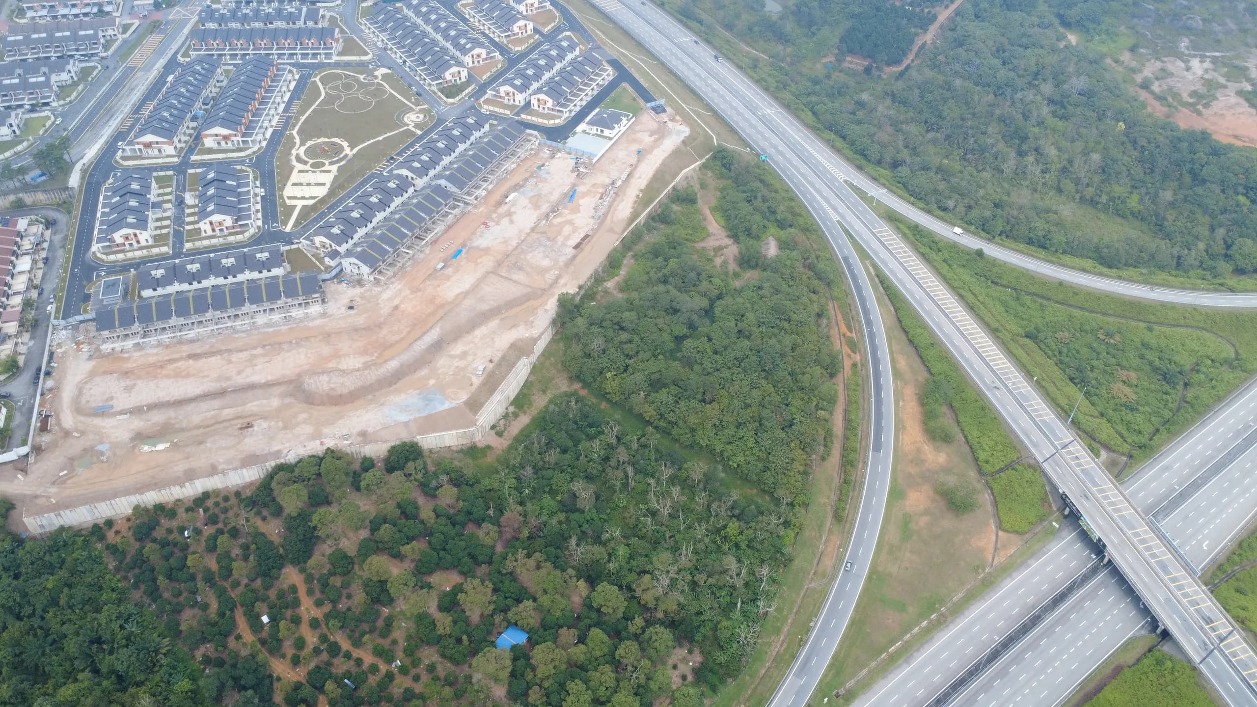Tanah Premium Exit Pajam Seremban