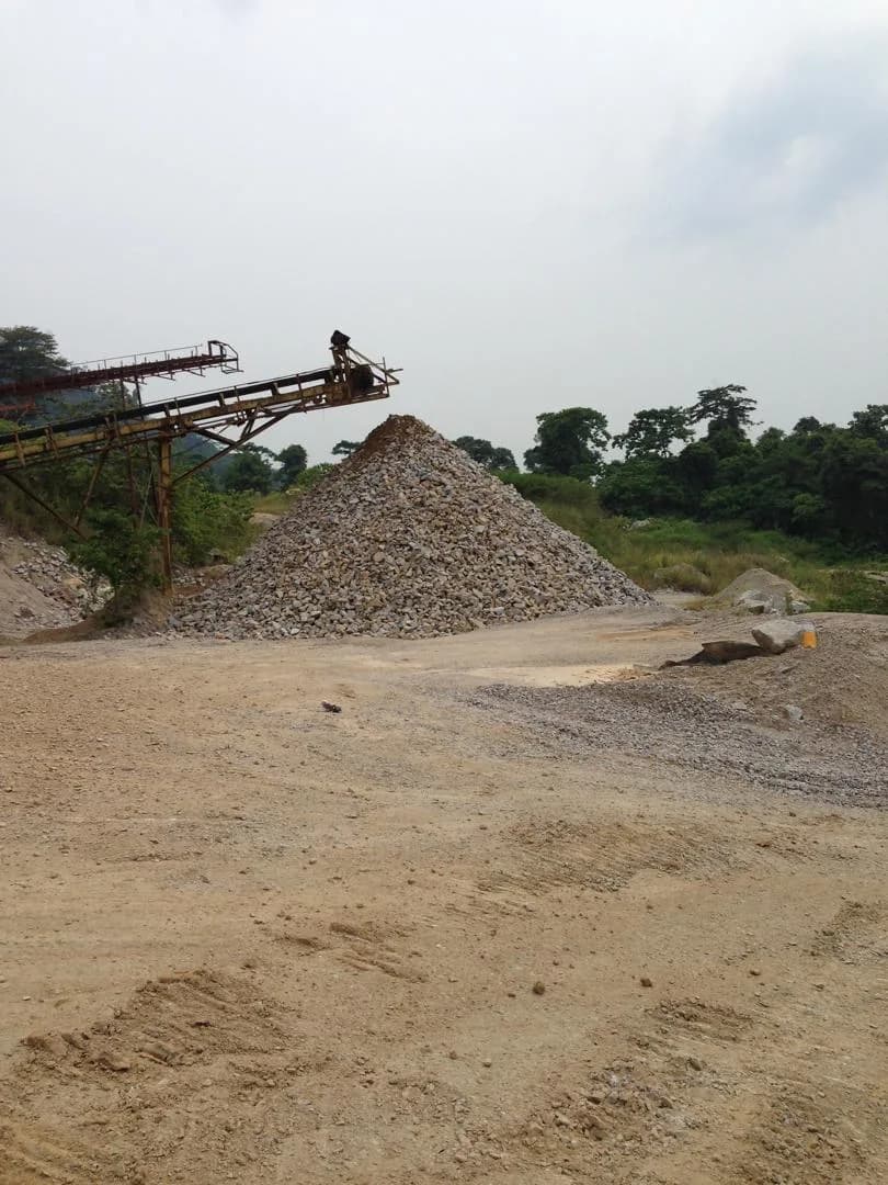Tanah Project Kuari, Ajil